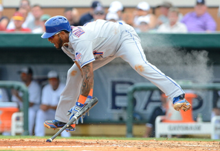 Illustration for article titled Jordany Valdespin Taking A Fastball Right To The Dick: A Photo Essay